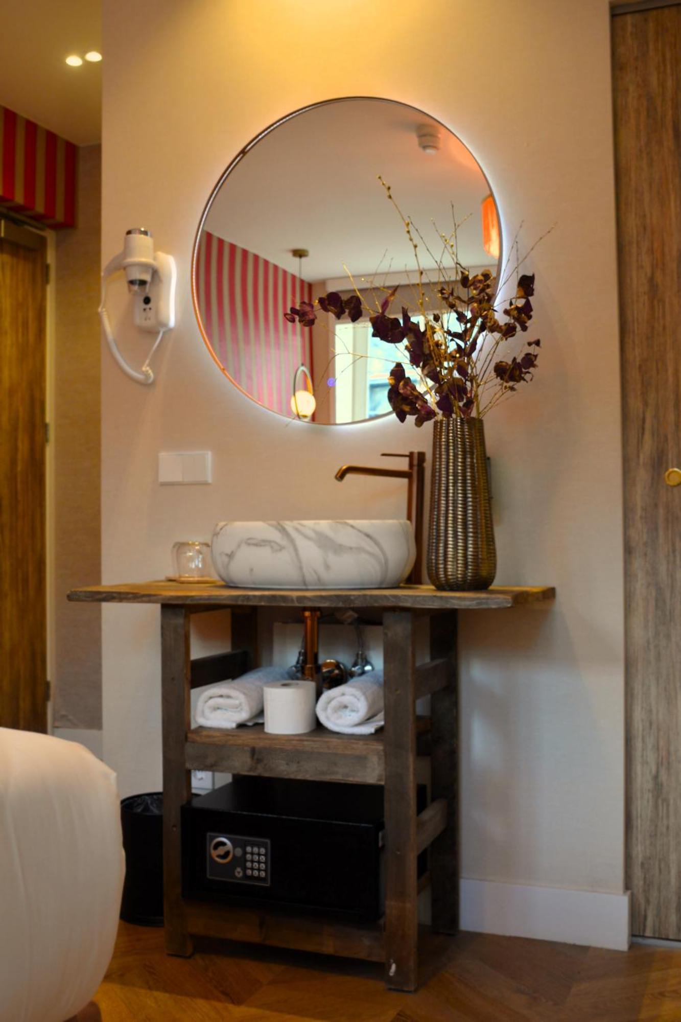 The Lif Boutique Hotel Amsterdam Exterior photo