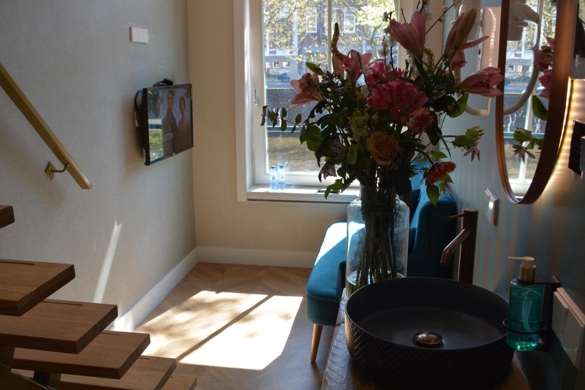 The Lif Boutique Hotel Amsterdam Exterior photo